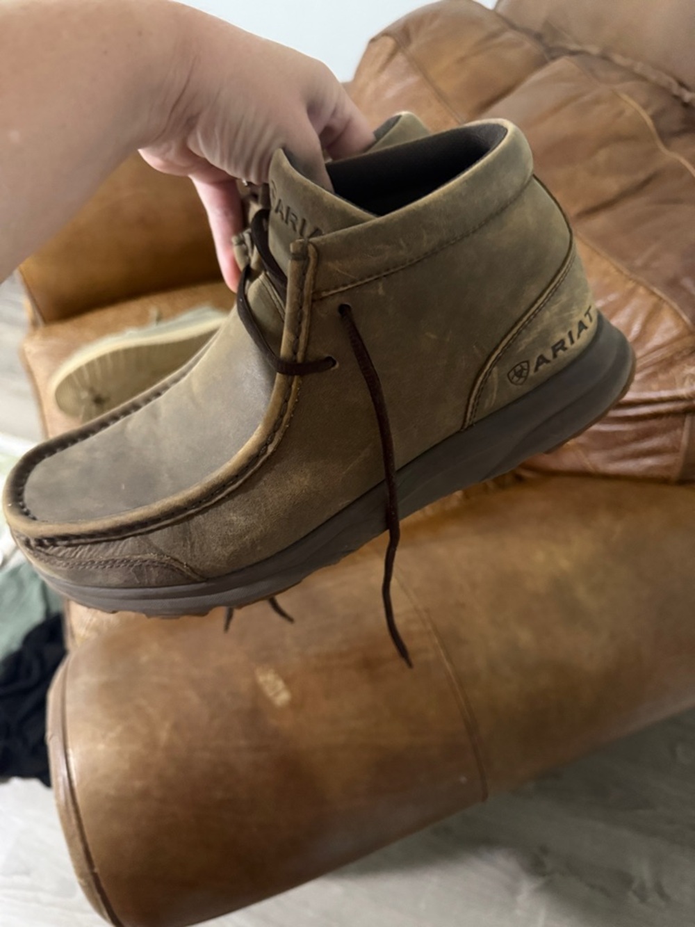 Ariat Men's Tan/Brown Leather Moc Toe Chukka Boots